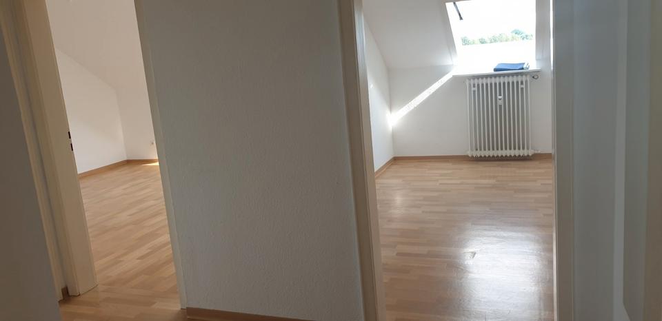 Dachgeschoßwohnung Paderborn - 3 Zimmer, 55 m&sup2;, 540&euro; | Angebot:26674360