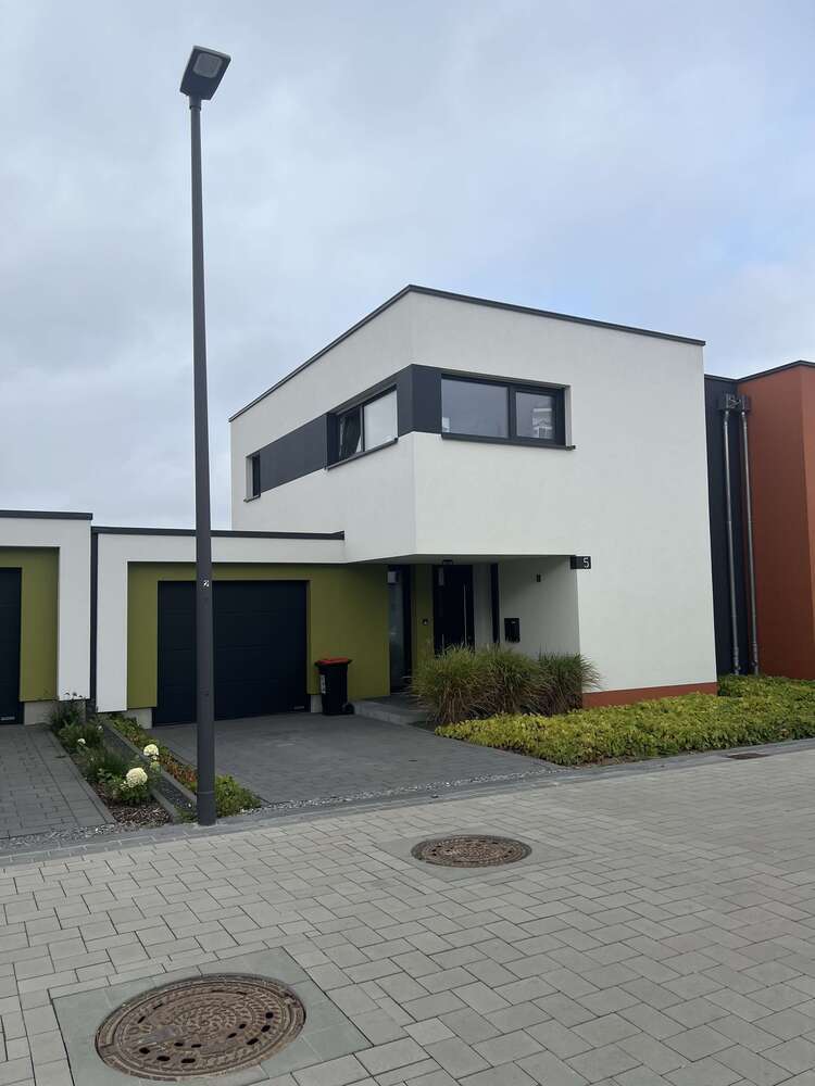 Haus zum Mieten in Paderborn 1.820 € 164 m²
