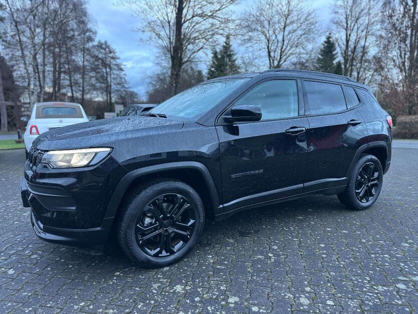 Jeep Compass 13.732 km 24.990 € Willebadessen 34439