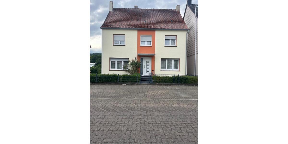 Einfamilienhaus Marsberg - 11 Zimmer, 190 m&sup2;, 249.999&euro; | Angebot:26047448
