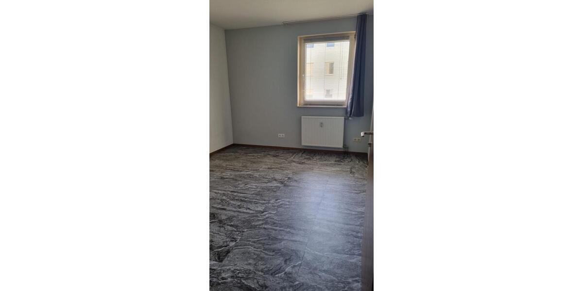 Erdgeschoßwohnung Paderborn - 4 Zimmer, 81 m&sup2;, 186.000&euro; | Angebot:26327122
