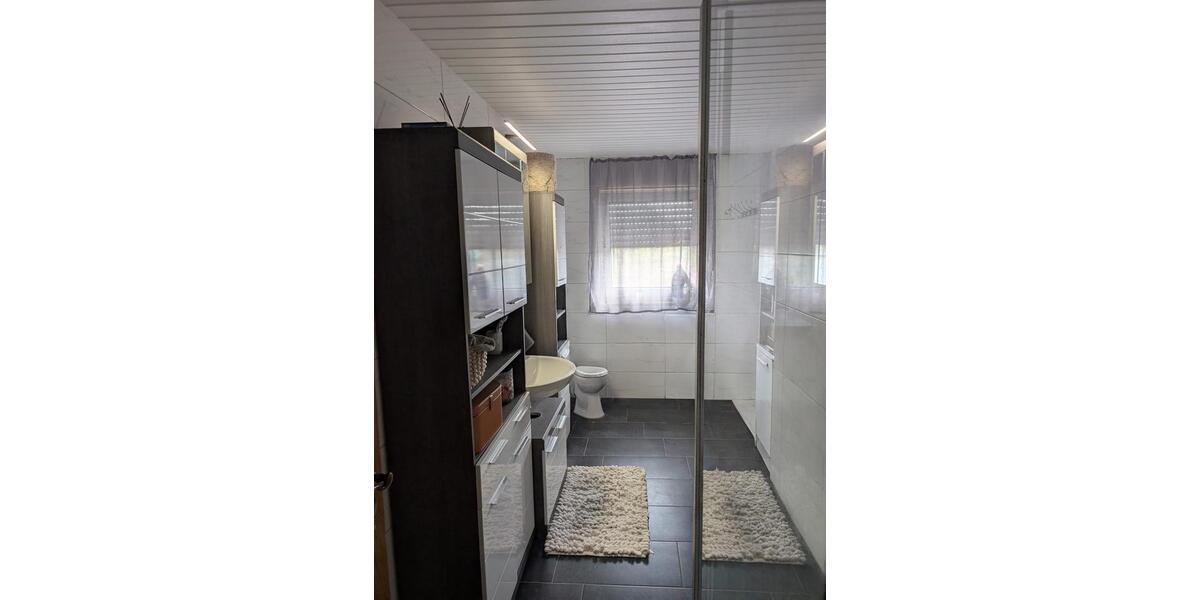 Etagenwohnung Salzkotten - 3 Zimmer, 100 m&sup2;, 700&euro; | Angebot:27611929