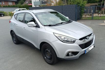 Hyundai ix35 164.000 km 6.777 &euro; Rietberg 33397