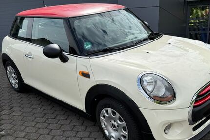 Mini ONE 134.111 km 6.250 &euro; Bad Driburg 33014