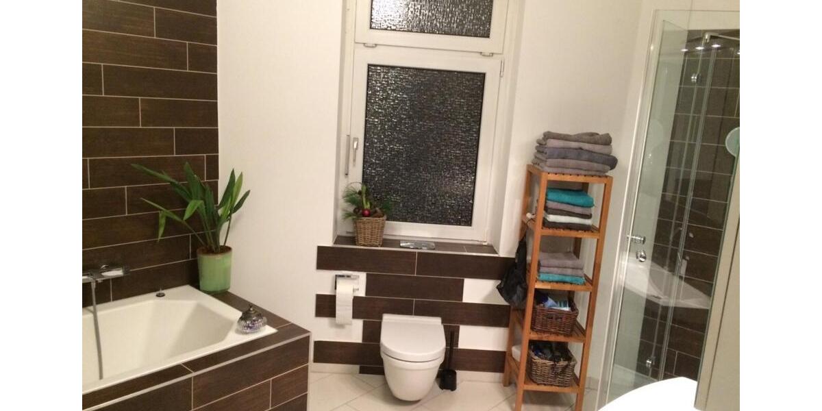 Hochparterre Detmold - 3 Zimmer, 78 m&sup2;, 240.000&euro; | Angebot:24769457