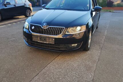 Skoda Octavia 128.800 km 10.950 &euro; Paderborn 33102