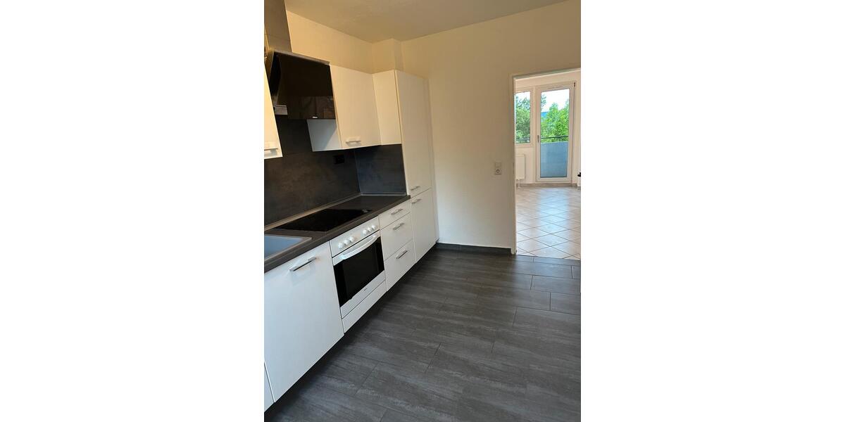 Etagenwohnung Detmold Hakedahl - 4 Zimmer, 83 m&sup2;, 600&euro; | Angebot:26631242