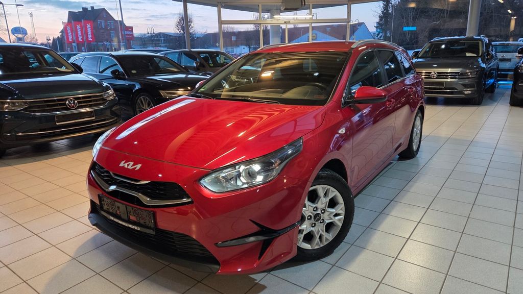 Kia ceed Sportswagon 35.000 km 19.500 &euro; Salzkotten 33154