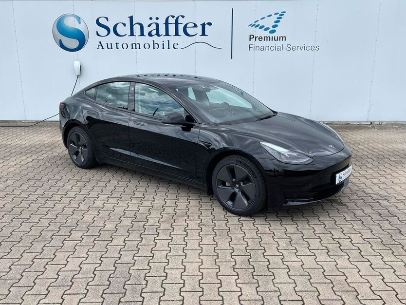 Tesla Model 3 15.000 km 35.990 € Bielefeld 33607