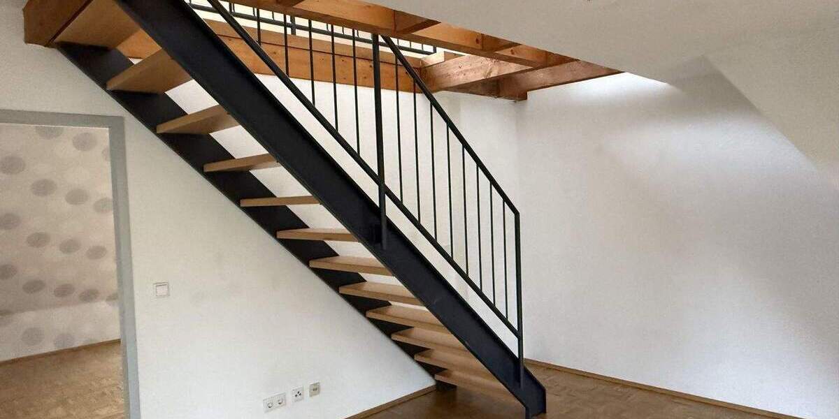 Etagenwohnung Detmold Innenstadt - 3 Zimmer, 91 m&sup2;, 950&euro; | Angebot:25819968