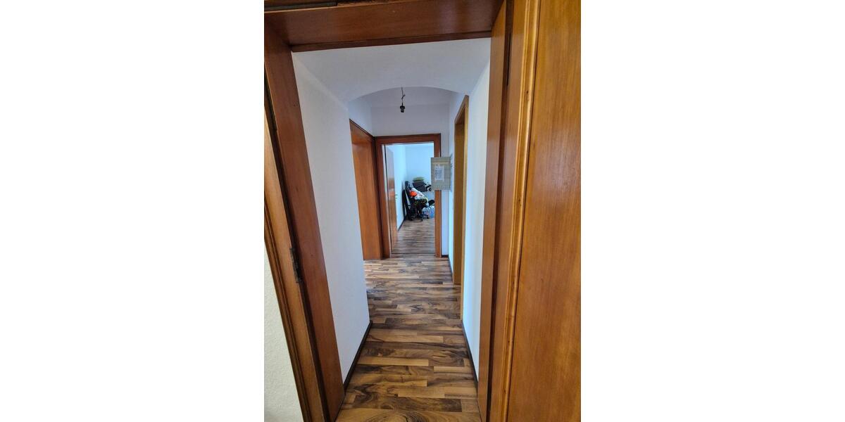 Erdgeschoßwohnung Steinheim - 1.5 Zimmer, 33 m&sup2;, 295&euro; | Angebot:25805499