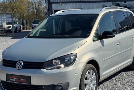 VW Touran 167.984 km 7.499 &euro; Salzkotten 33154