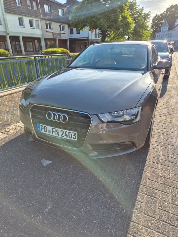Audi A5 177.000 km 17.000 € Altenbeken 33184