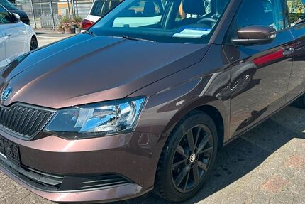 Skoda Fabia 60.000 km 8.980 &euro; Marsberg 34431