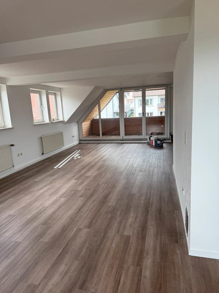 5-Zimmer Maisonettenwohnung mit Balkon in Bad Driburg 5 zimmer