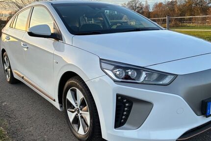 Hyundai IONIQ 92.000 km 14.500 &euro; Paderborn 33104