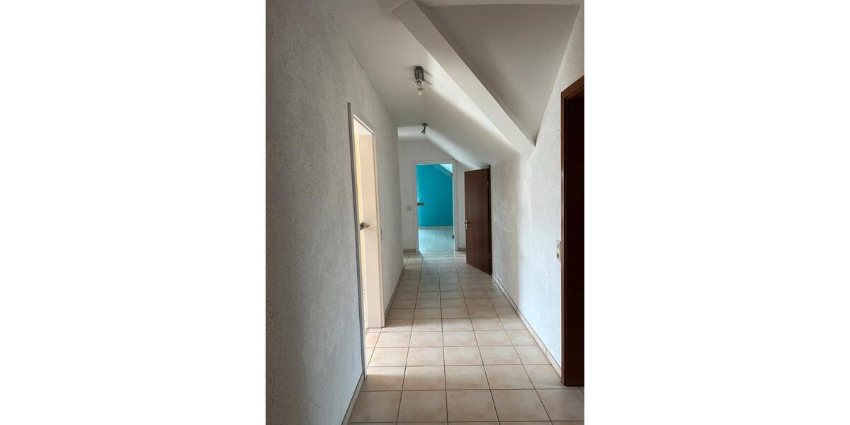 Dachgeschoßwohnung Paderborn Neuenbeken - 2 Zimmer, 80 m&sup2;, 795&euro; | Angebot:27585759