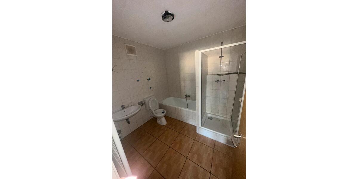 Etagenwohnung Detmold - 3 Zimmer, 76 m&sup2;, 155.000&euro; | Angebot:24767732