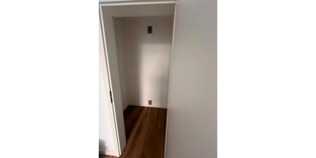 Erdgeschoßwohnung Bad Driburg - 3 Zimmer, 82 m&sup2;, 595&euro; | Angebot:27606163