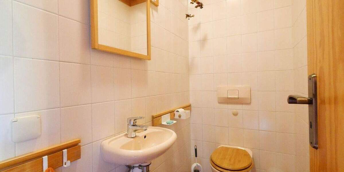 Einfamilienhaus Bad Wünnenberg Fürstenberg - 6 Zimmer, 218 m&sup2;, 329.000&euro; | Angebot:25213982