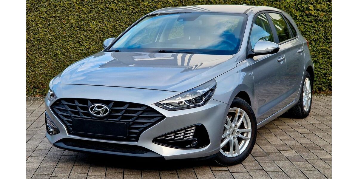 Hyundai i30 55.000 km 14.999 &euro; Bad Lippspringe 33175