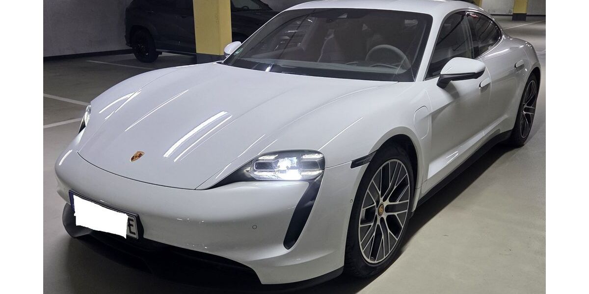 Porsche Taycan 17.000 km 85.000 &euro; Paderborn 33102