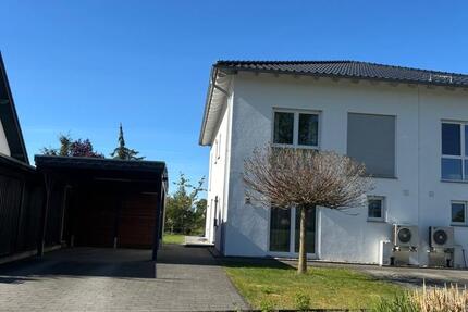 Haus Hövelhof - 5 Zimmer, 156 m&sup2;, 1.600&euro; | Angebot:26385268