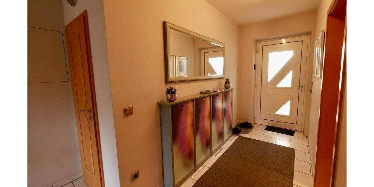 Mehrfamilienhaus, Wohnhaus Bad Lippspringe - 5 Zimmer, 180 m&sup2;, 752.000&euro; | Angebot:25682064