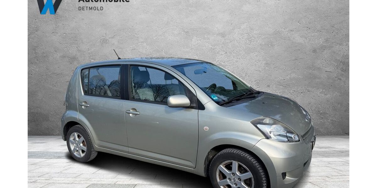 Daihatsu Sirion 107.000 km 2.999 &euro; Detmold 32758