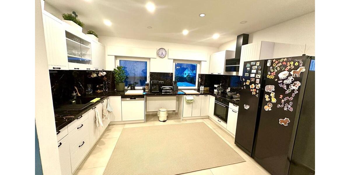 Etagenwohnung Marsberg - 4 Zimmer, 100 m&sup2;, 1.000&euro; | Angebot:25423278