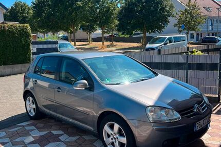 VW Golf 185.000 km 3.500 &euro; Paderborn 33100