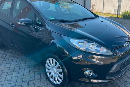 Ford Fiesta 176.000 km 1.800 &euro; Lippstadt 59557