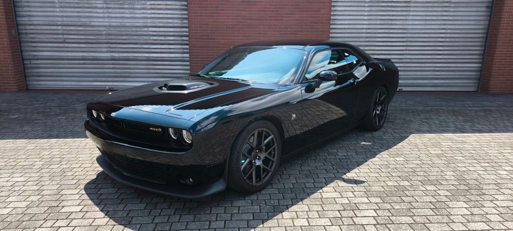 Dodge Challenger 31.859 km 49.990 € Marsberg 34431