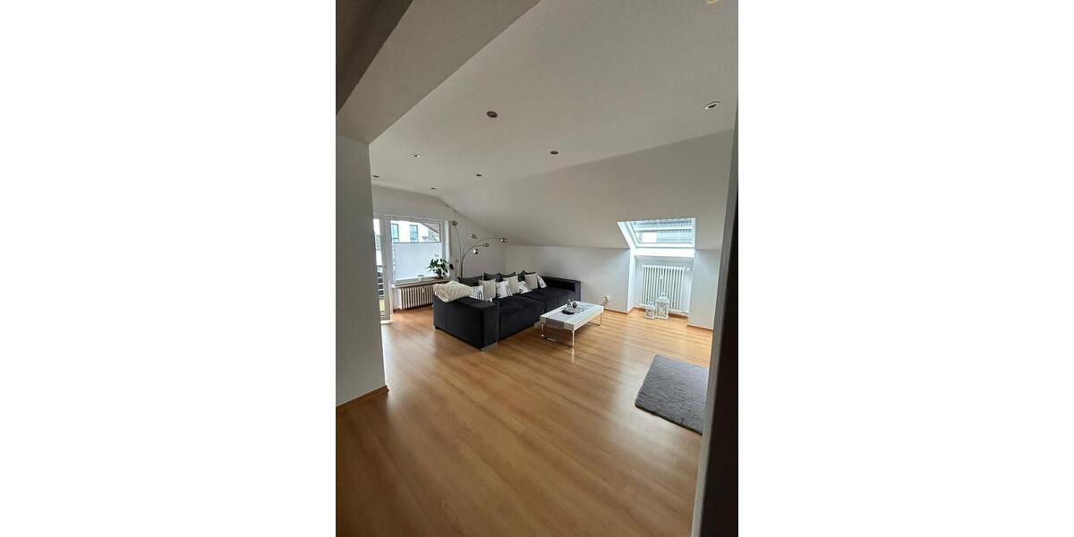 Dachgeschoßwohnung Bad Lippspringe - 3 Zimmer, 72 m&sup2;, 890&euro; | Angebot:27609642