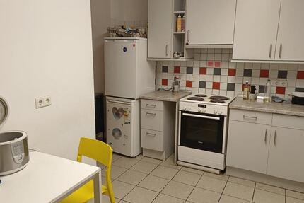 Ein voll möbliertes Zimmer zur Zwischenmiete in einer WG (ohne Ve 1 zimmer