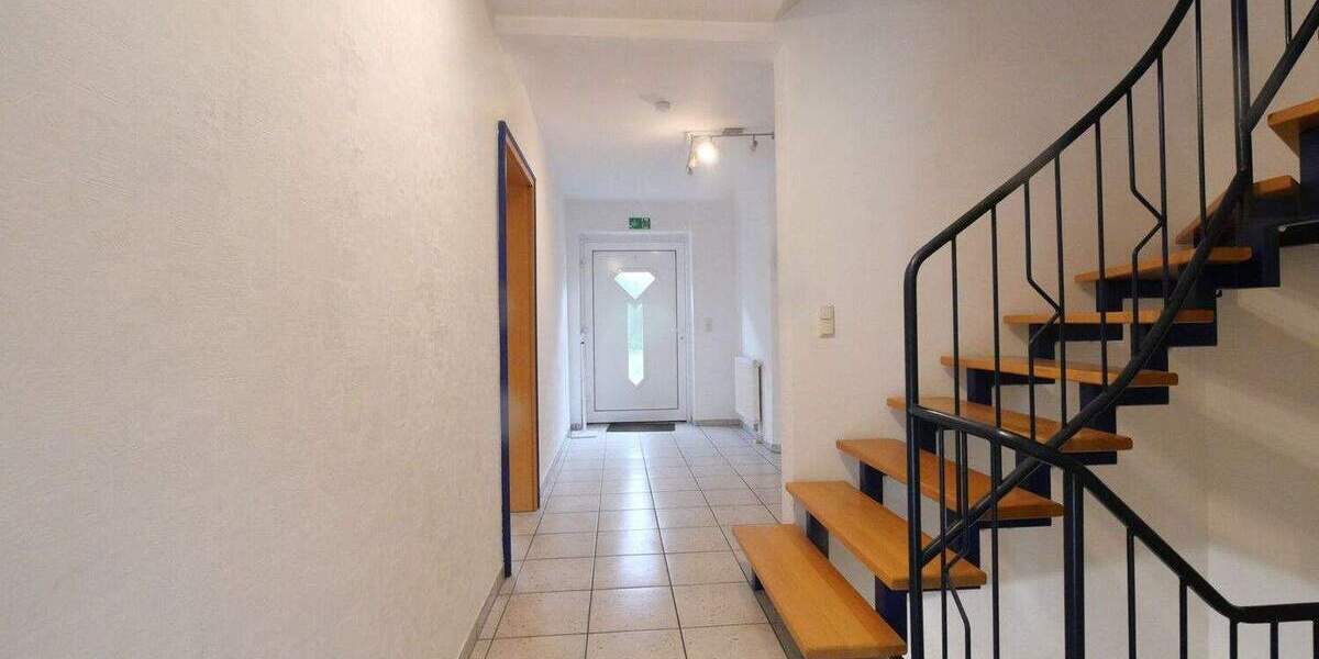 Einfamilienhaus Salzkotten / Mantinghausen Mantinghausen - 5 Zimmer, 193 m&sup2;, 449.000&euro; | Angebot:25338586