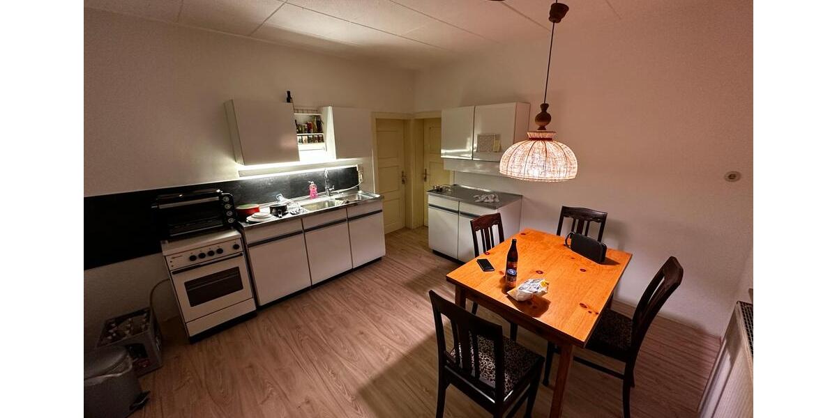 Einfamilienhaus Marsberg - 9 Zimmer, 180 m&sup2;, 199.000&euro; | Angebot:27079077