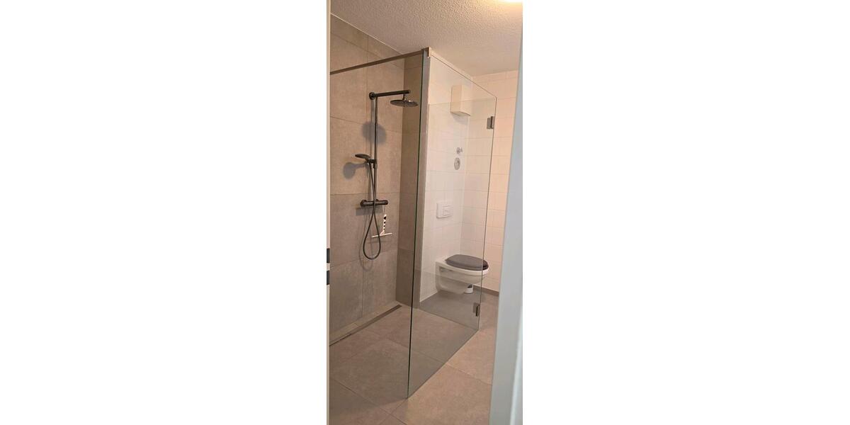 Erdgeschoßwohnung Paderborn - 2.5 Zimmer, 81 m&sup2;, 1.000&euro; | Angebot:27609106