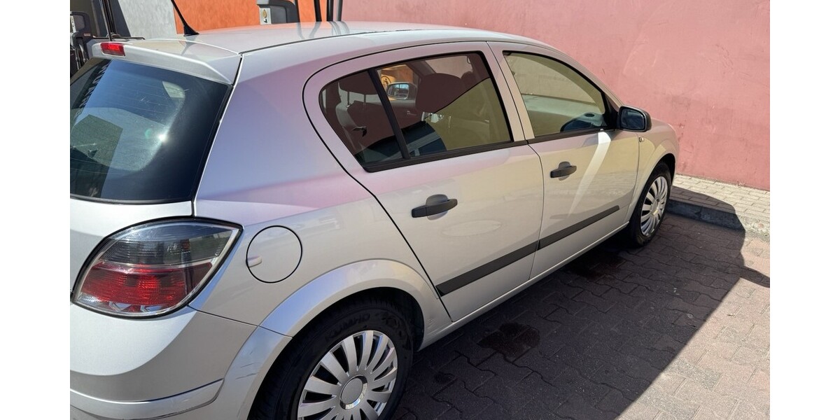 Opel Astra 190.000 km 2.250 € Paderborn 33104