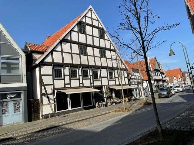Einzelhandel in Rheda-Wiedenbrück 1.500 € 135 m²