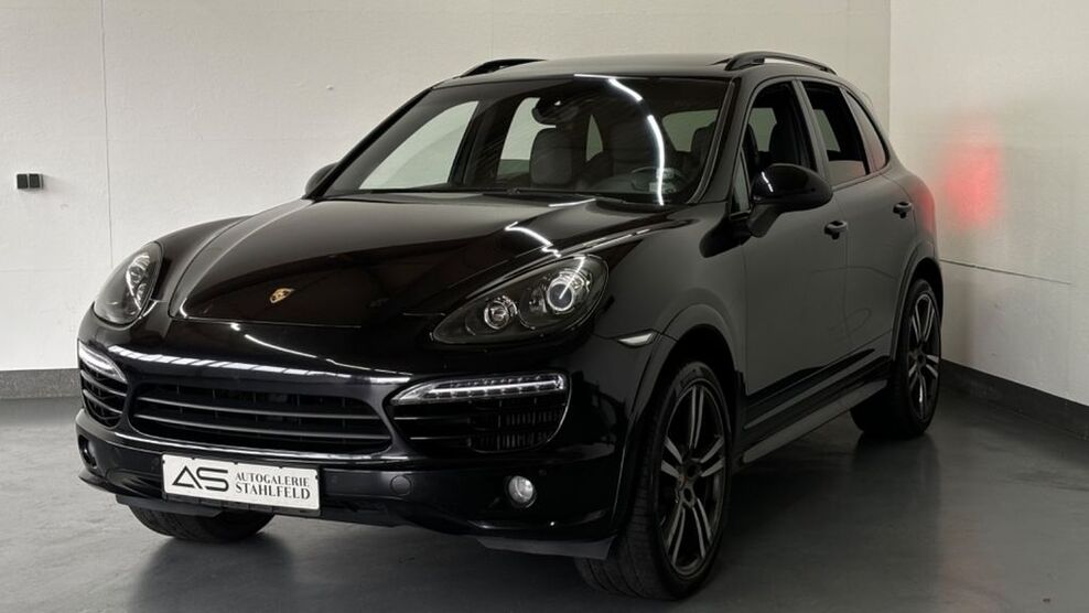 Porsche Cayenne 247.000 km 21.999 € Bielefeld 33689