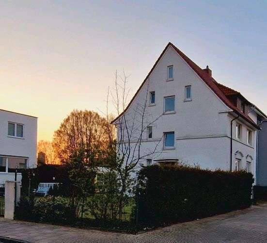 Haus zum Kaufen in Bielefeld 439.000 € 155 m² 9 zimmer