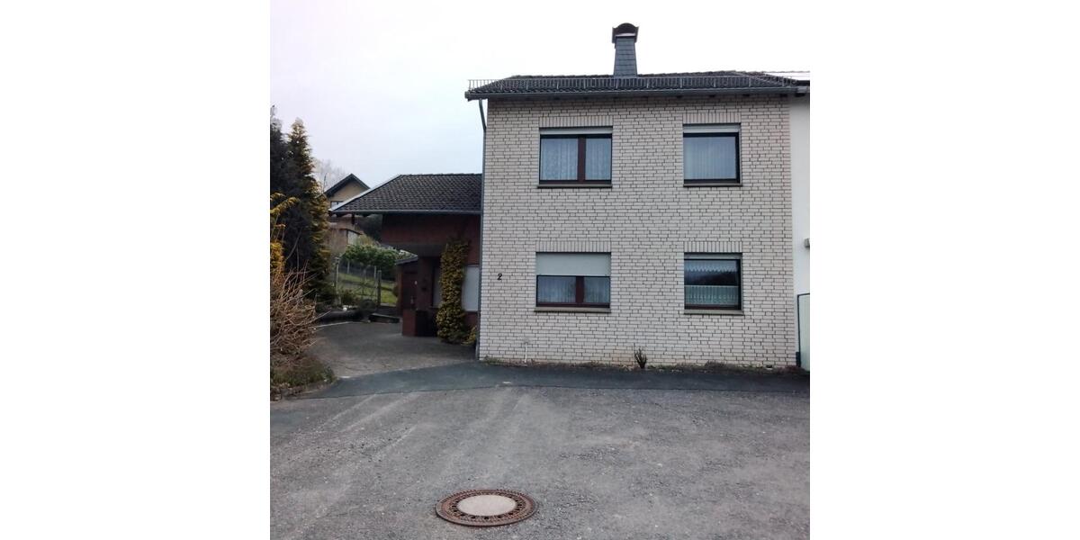 Doppelhaushälfte Brakel - 5 Zimmer, 140 m&sup2;, 175.000&euro; | Angebot:25611965