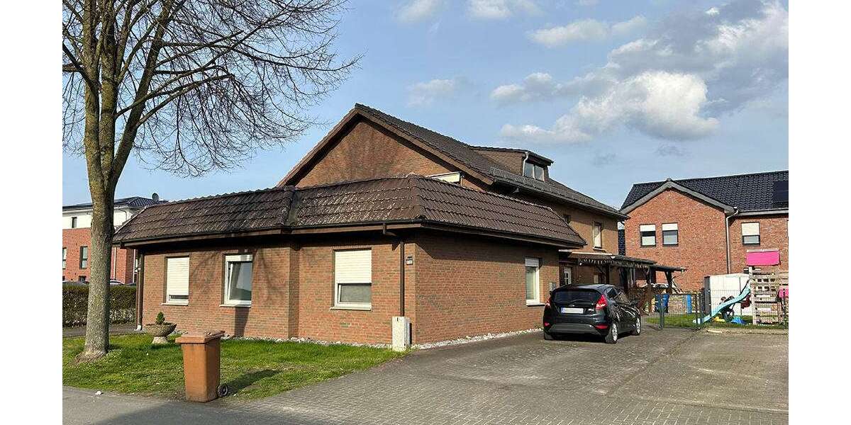 Haus zum Kaufen in Lippstadt 335.000 € 223 m² 8 zimmer