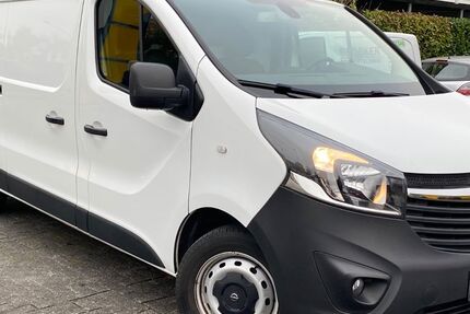 Opel Vivaro 92.250 km 13.450 € Detmold 32758