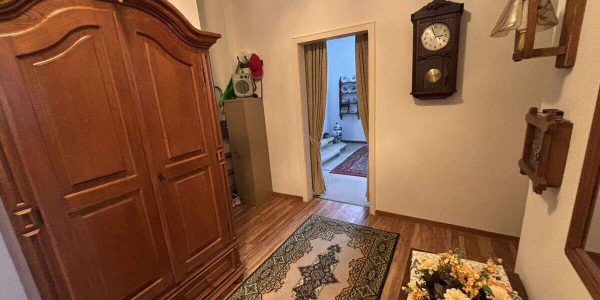 Mehrfamilienhaus, Wohnhaus Detmold / Hiddesen Hiddesen - 7 Zimmer, 203 m&sup2;, 560.000&euro; | Angebot:26725200