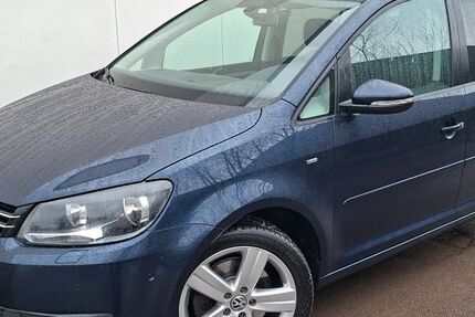 VW Touran 92.507 km 12.199 &euro; Detmold 32758