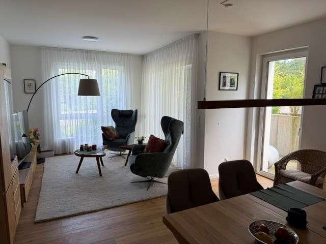 Etagenwohnung Bad Driburg - 3 Zimmer, 81 m&sup2;, 750&euro; | Angebot:26852152