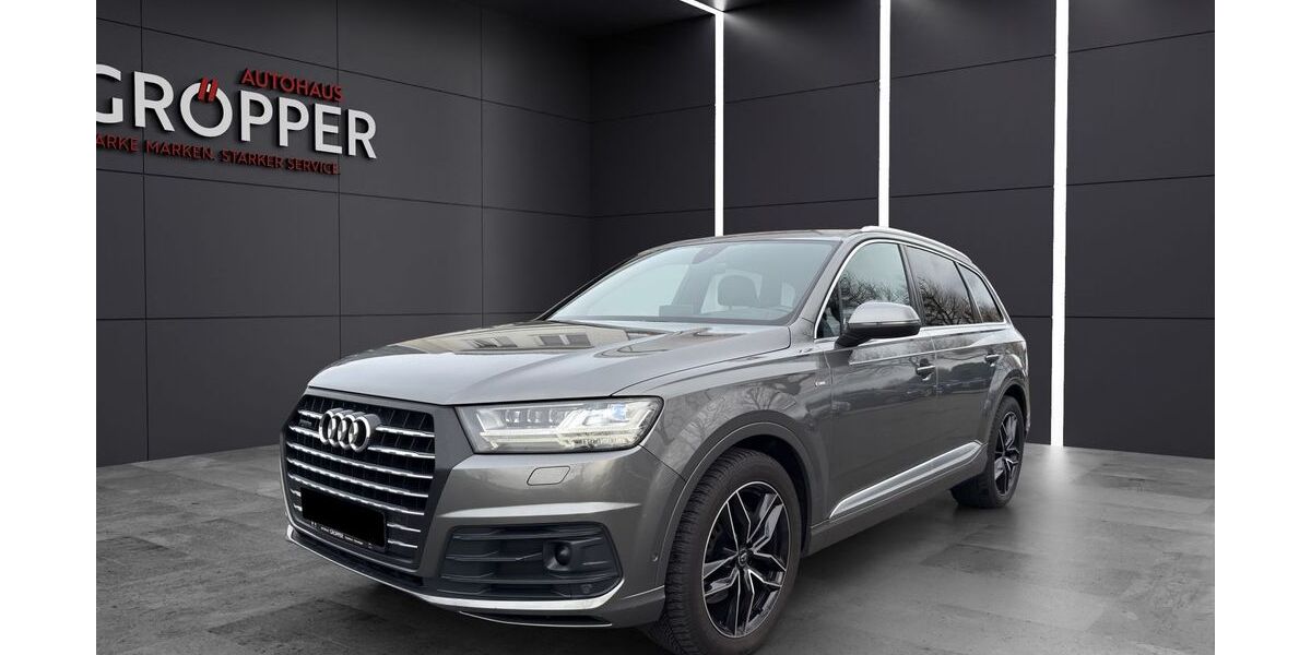 Audi Q7 220.000 km 39.490 € Paderborn 33104