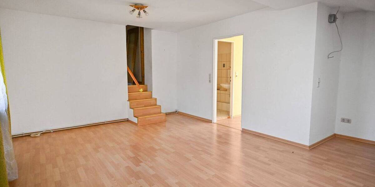 Einfamilienhaus Oerlinghausen - 8 Zimmer, 133 m&sup2;, 265.000&euro; | Angebot:26644191